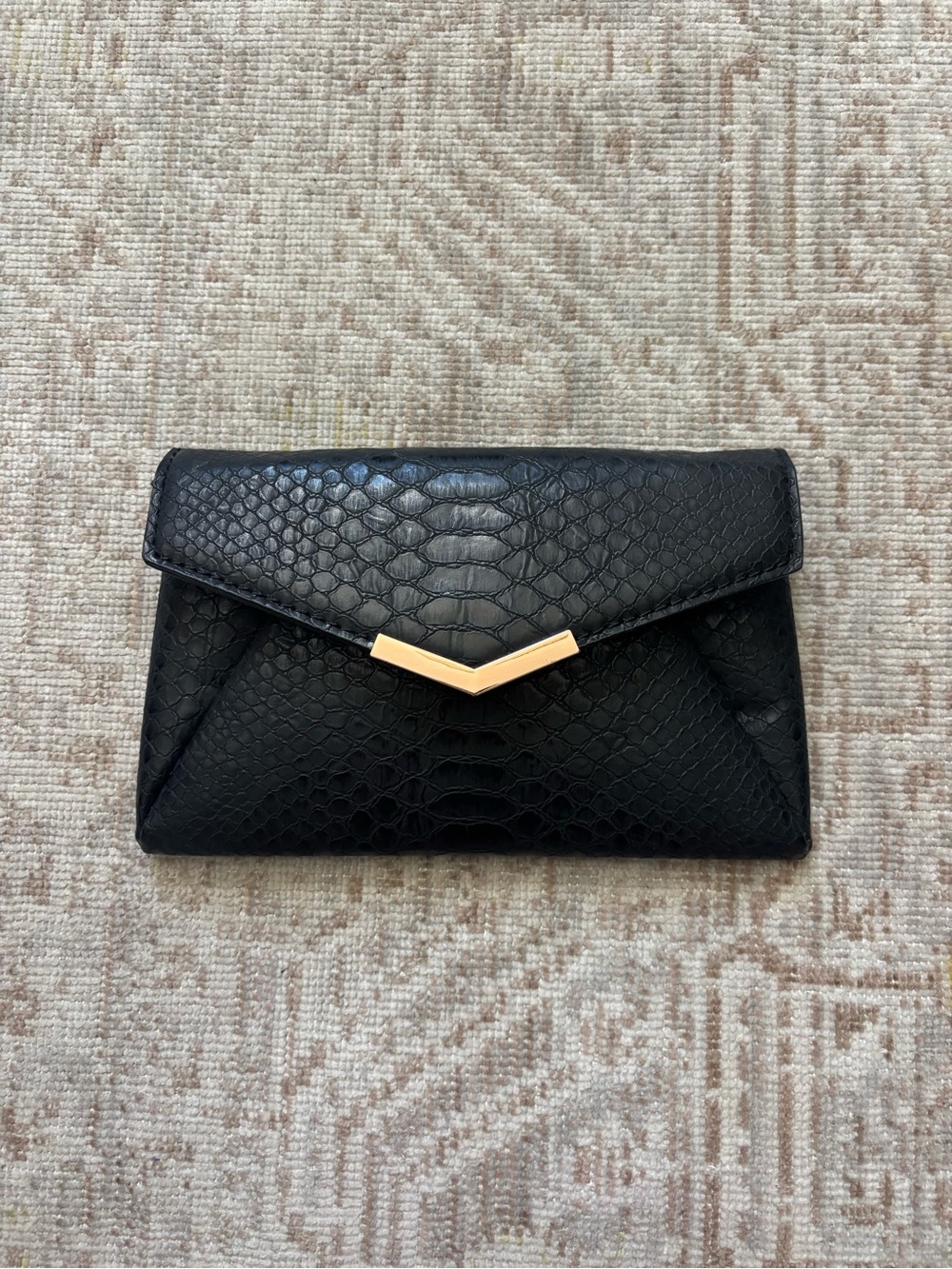 Black faux alligator envelope clutch purse with removable chain strap